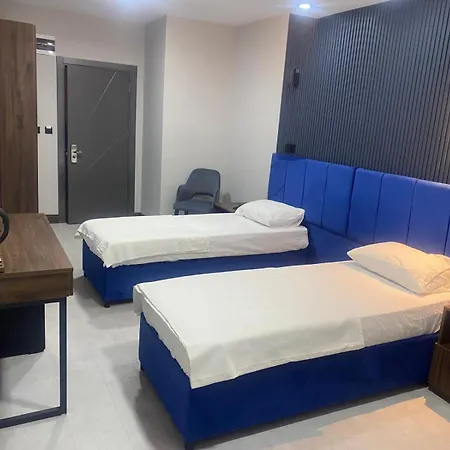 Trio Palace *