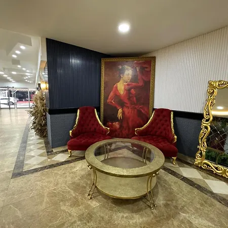Lägenhetshotell Trio Palace