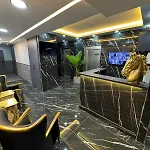 Aparthotel Trio Palace